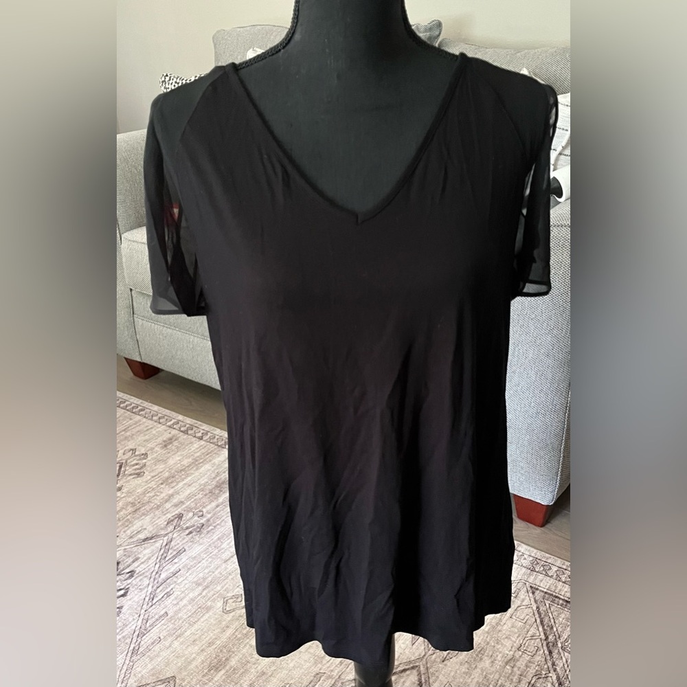 Vince Camuto Black Short Sleeve Blouse